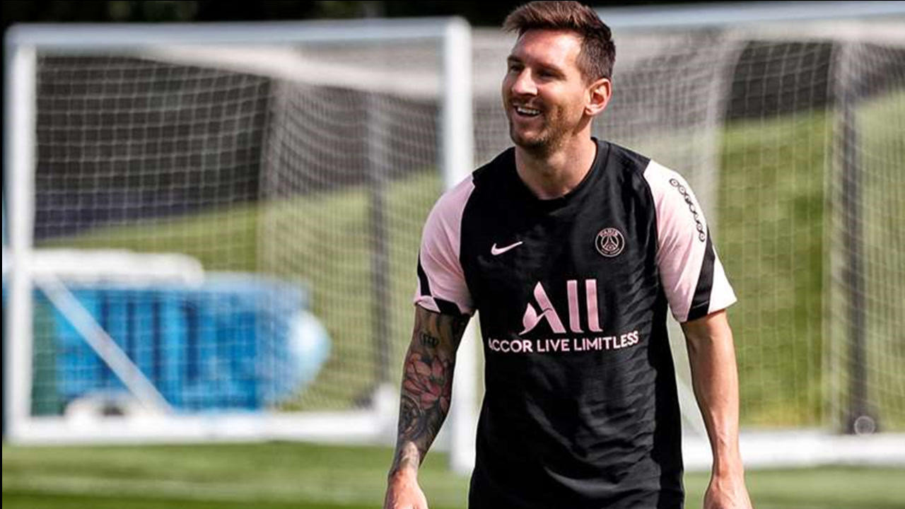 爱游戏-上海久事训练开放日；转会期止住颓势引欢呼；法甲在即；球探报告显示潜力-爱游戏