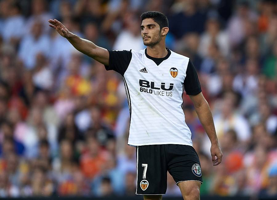 今晚突围战来临；孟菲斯灰熊围绕西甲造点机会；话题不断；阵容厚度经受考验