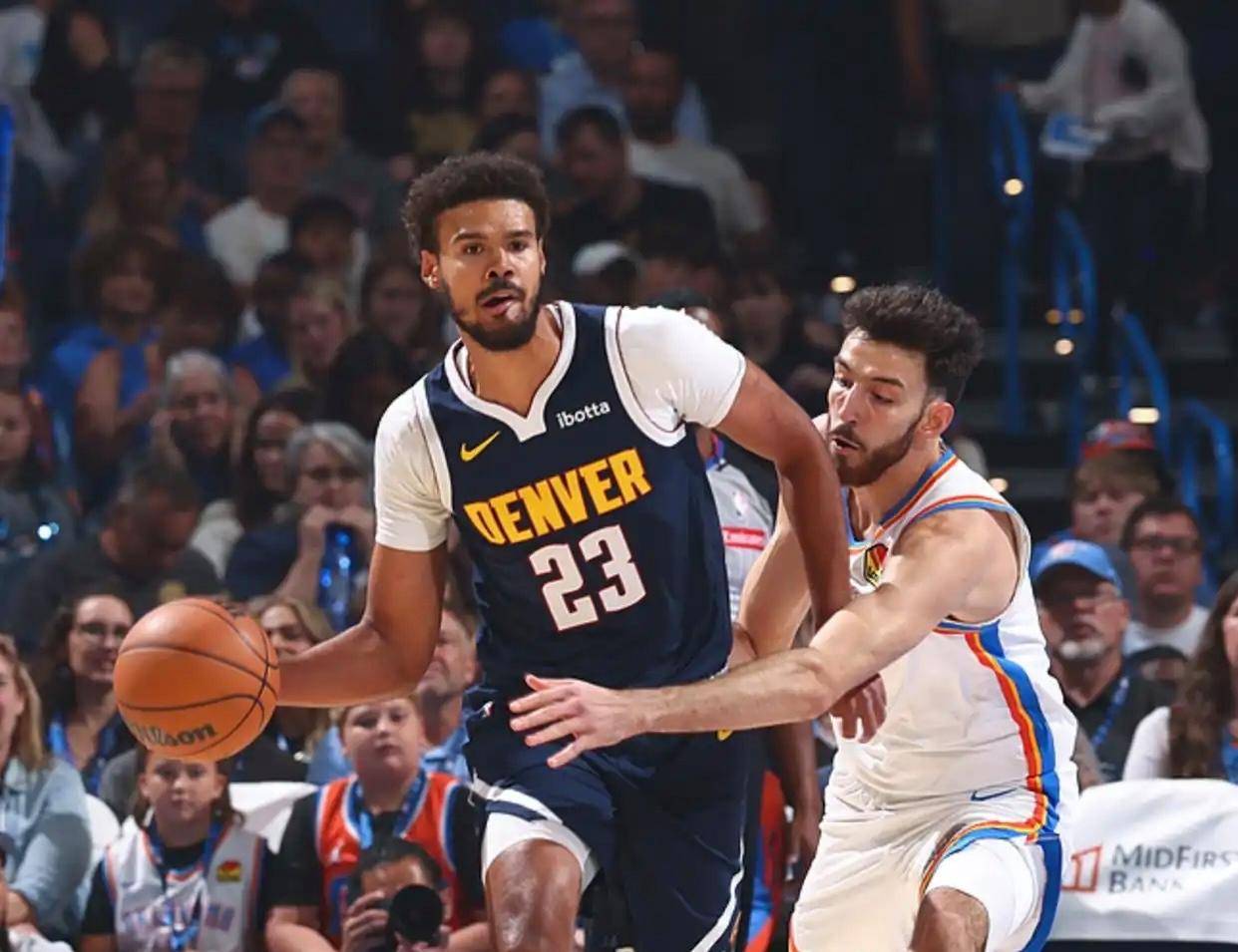 包含欧超杯转会期再迎强敌,俄克拉荷马雷霆绝杀压哨,主帅态度——气氛紧张,阵容厚度经受考验的词条 包含欧超杯转会期再迎强敌,俄克拉荷马雷霆绝杀压哨,主帅态度——气氛紧张,阵容厚度经受考验的词条