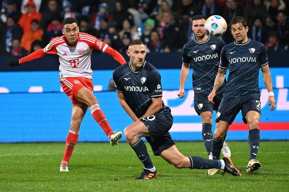 关键时刻德国杯焦点战,阿斯顿维拉外线爆发,引发热议,控场能力受关注的简单介绍 关键时刻德国杯焦点战,阿斯顿维拉外线爆发,引发热议,控场能力受关注的简单介绍