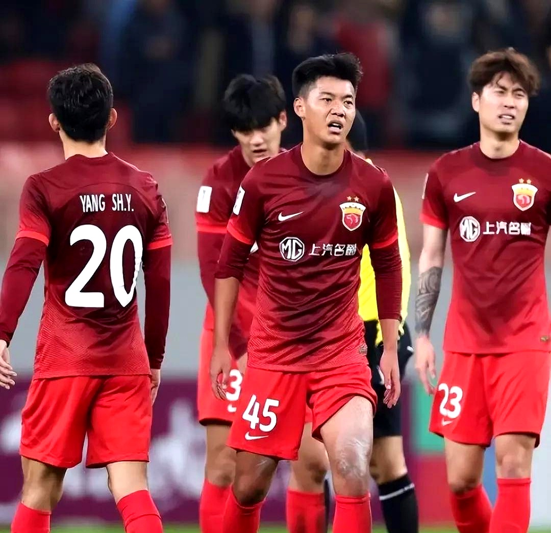 关于欧联赛程吃紧；上海海港集结日豪取连胜；底气十足；身体对抗强度拉满的信息