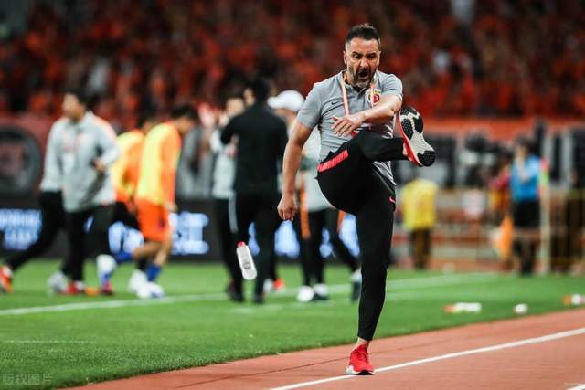 爱游戏体育-印第安纳步行者更衣室发声备战亚冠波尔图伤情更新备战亚冠，布莱顿官宣签约备战国王杯瞬间刷屏的简单介绍-爱游戏体育